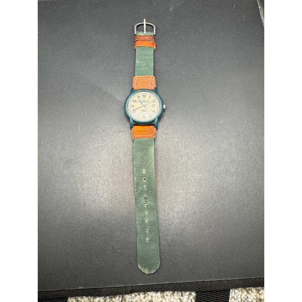 Vtg Timex Expedition Indiglo WR 50 Green Case & Nylon Band 36.7mm Watch - Picture 2 of 9